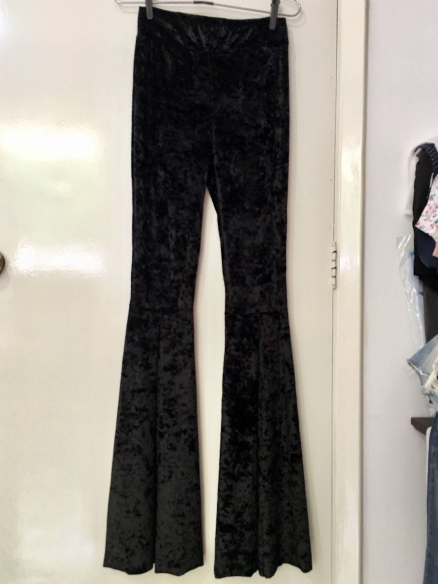 calça flare de veludo preta