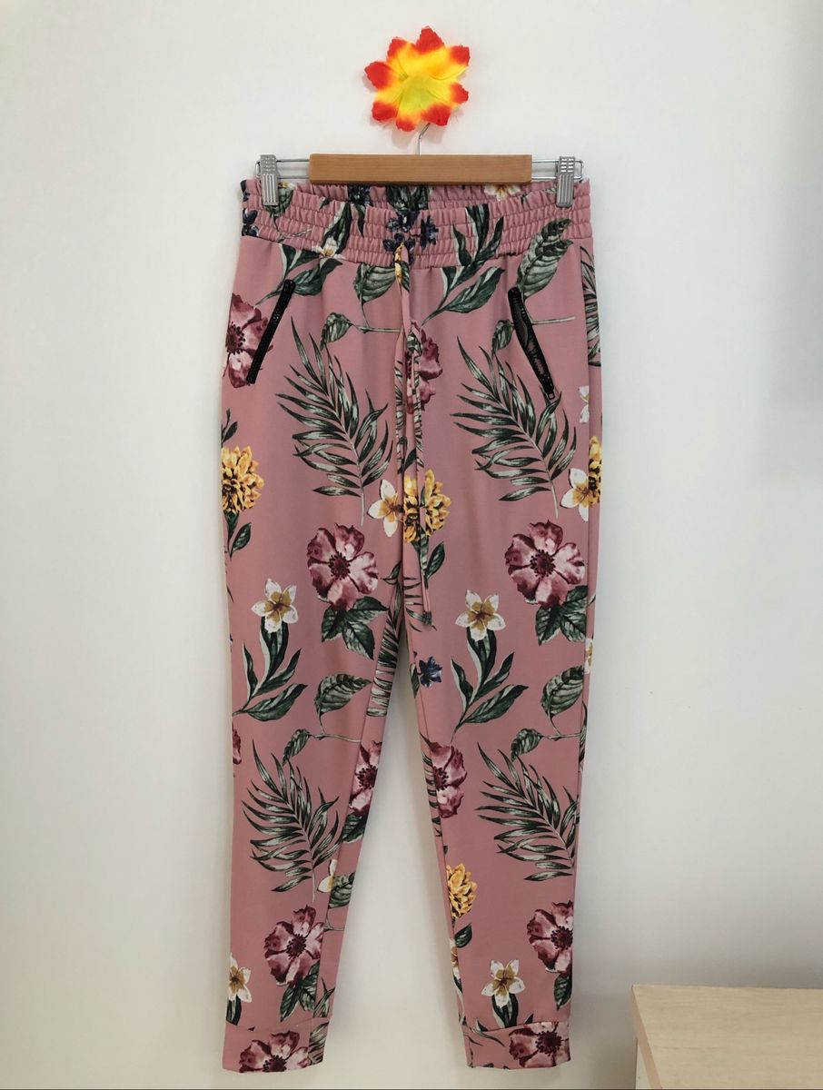 calças floridas femininas