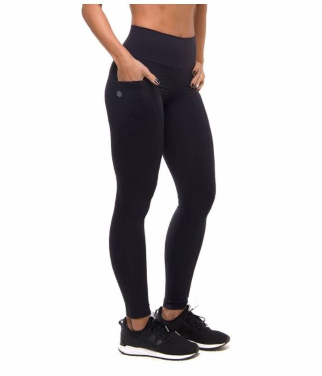 calça de ginastica com bolso