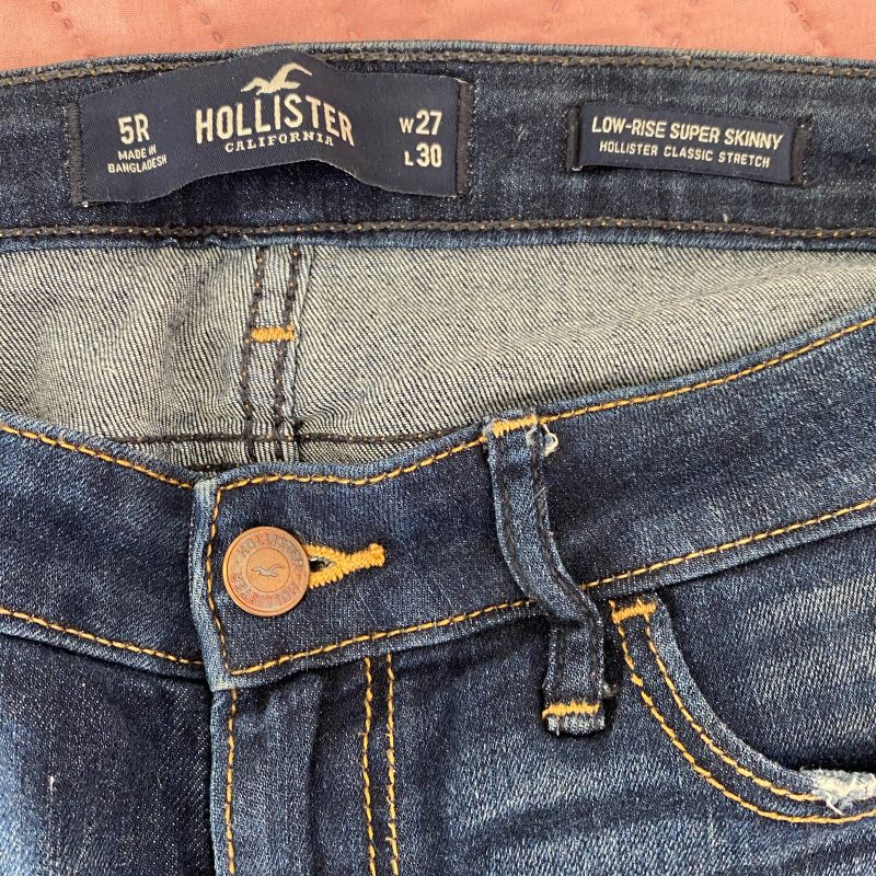 Hollister, Jeans