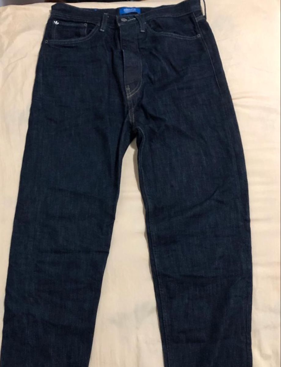 calça jeans da adidas