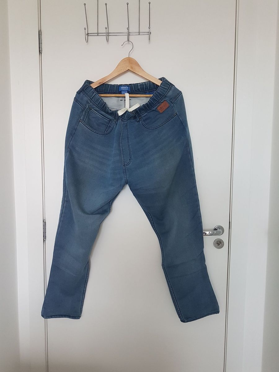 calça jeans adidas