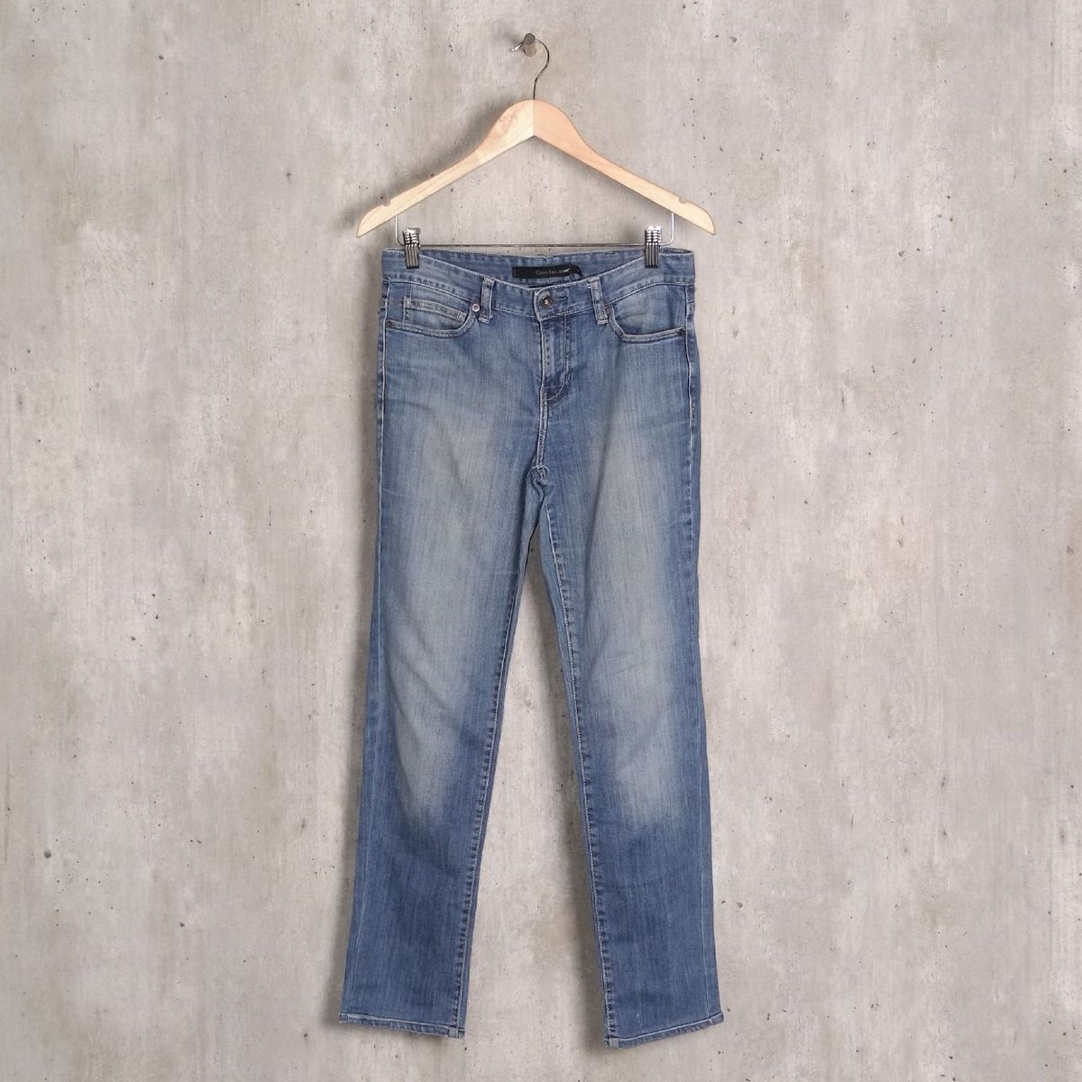 calça jeans azul básica calvin klein - calças calvin klein