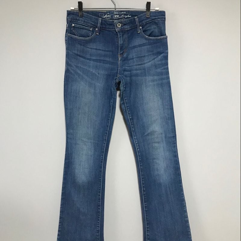 Demi curve levis clearance jeans