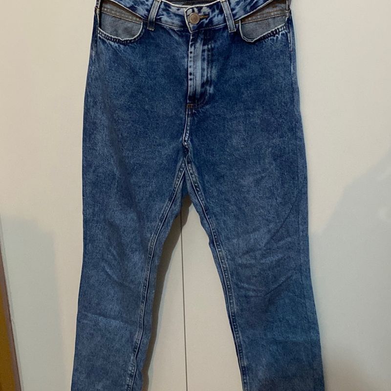 Blusa Jeans Cropped Marmorizada com Cut Out