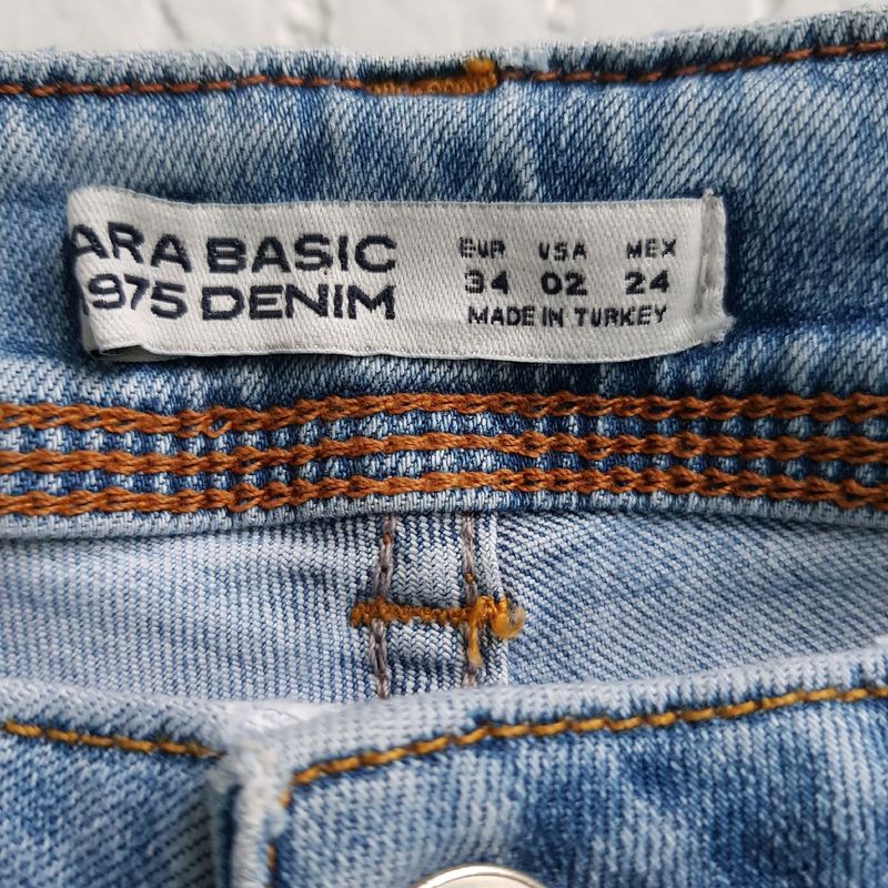 Calça Jeans Bordada Zara - Comprar em Petricor