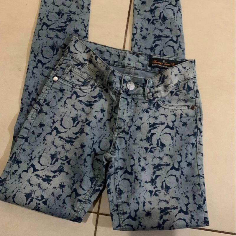 Calça jeans sale bunnys feminina