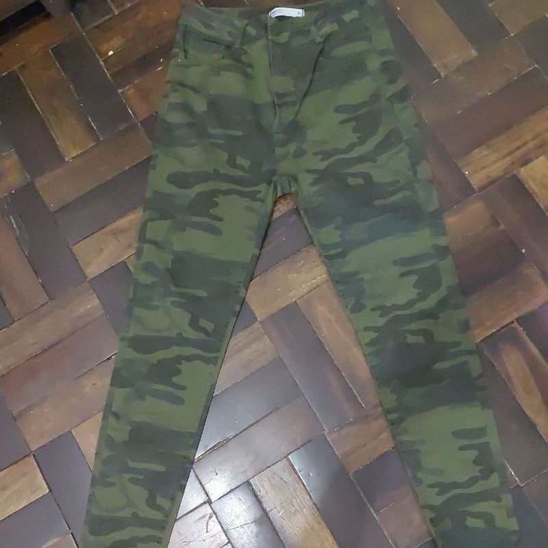 Calça jeans sale camuflada feminina renner