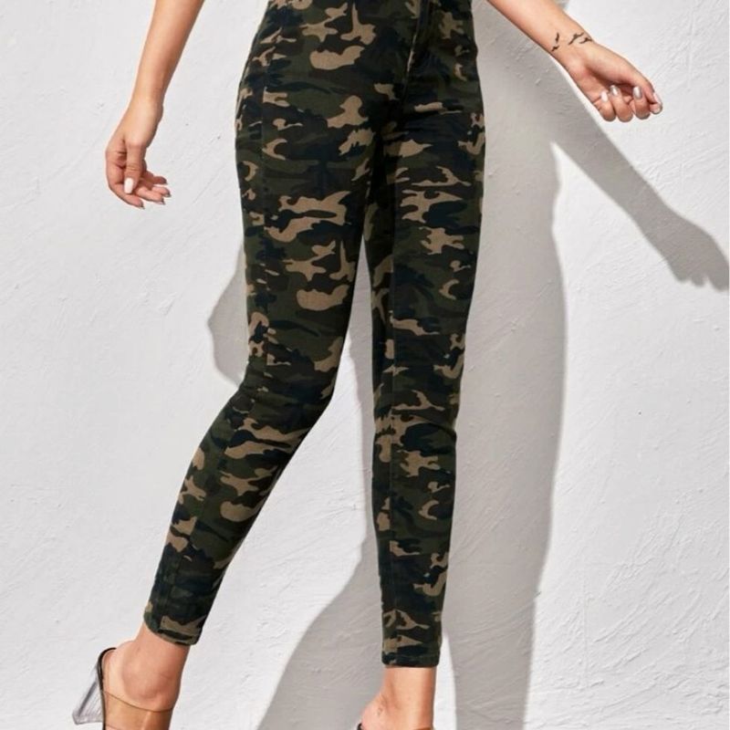 Calças jeans hot sale camufladas femininas