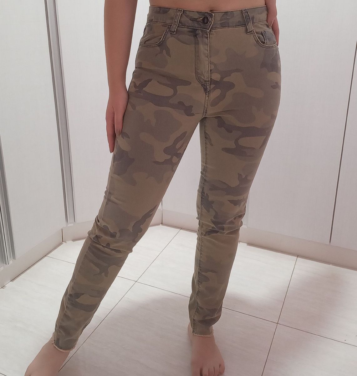 Calça jeans sale camuflada feminina renner