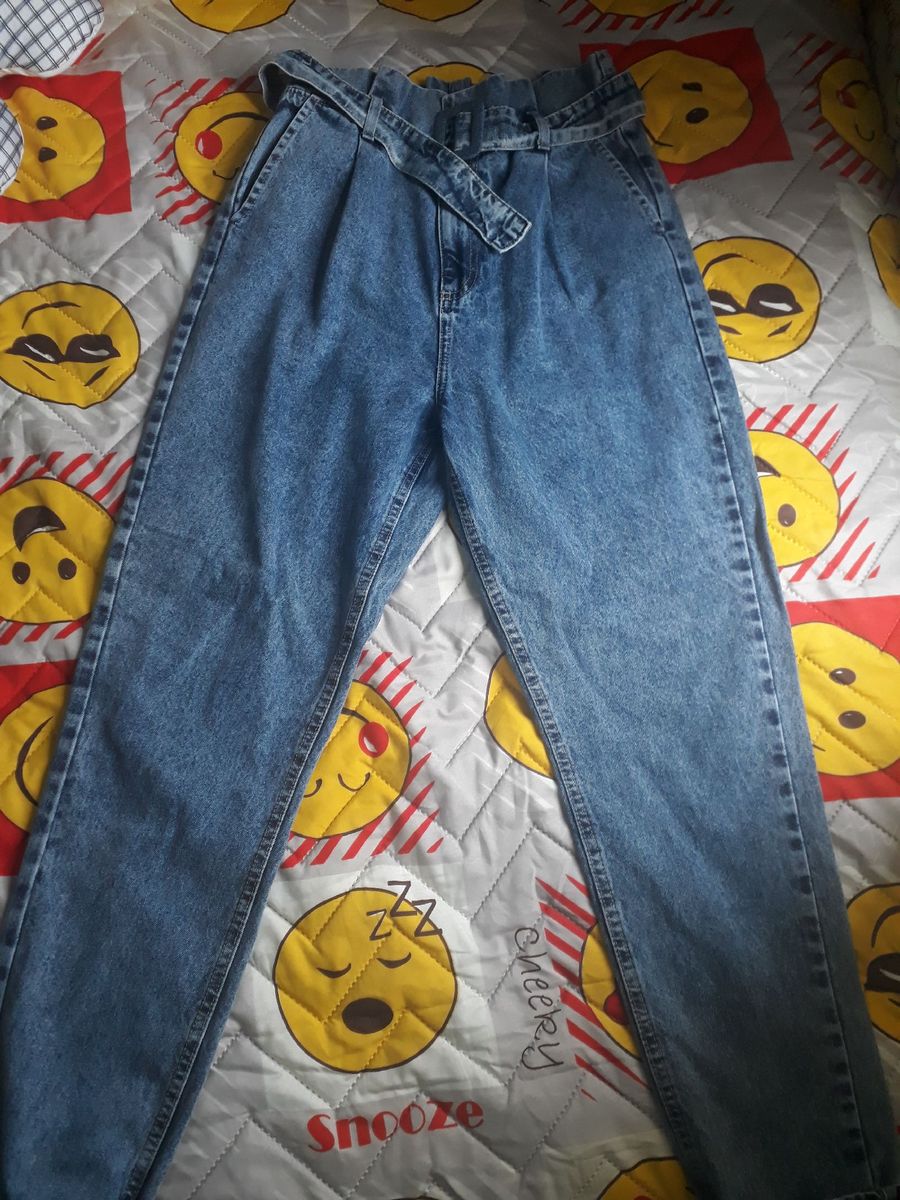 calça jeans clochard com cinto renner
