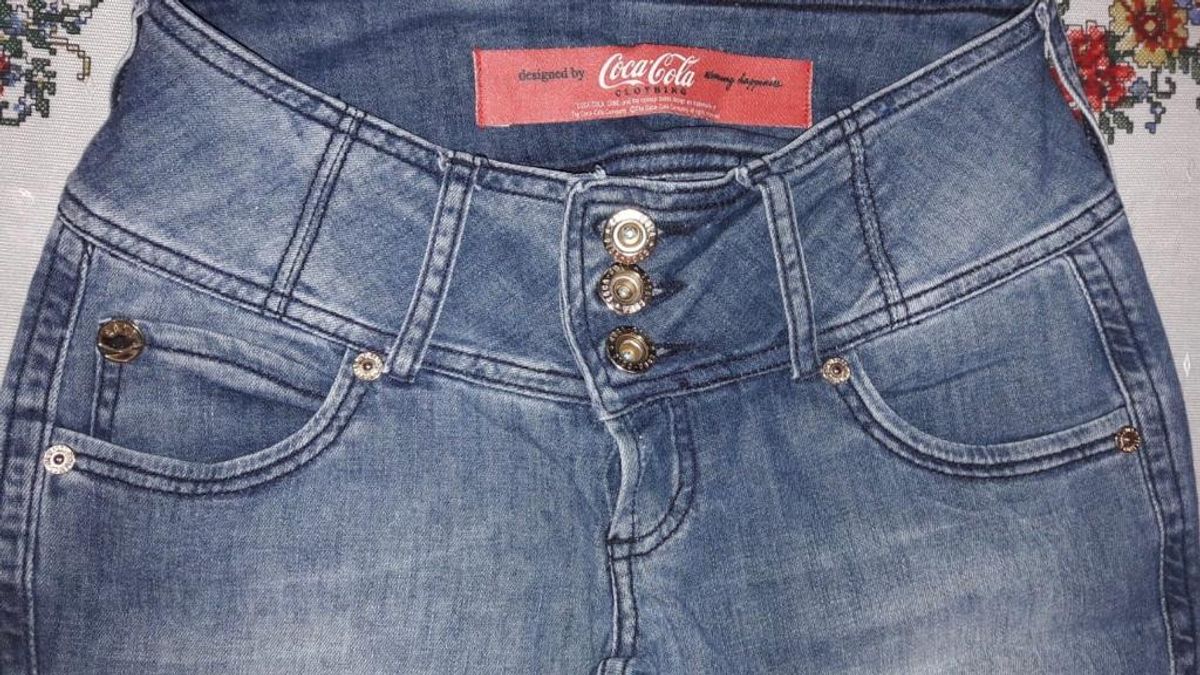 calça jeans coca cola feminina