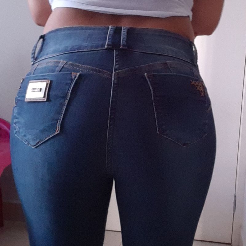 Calça jeans com 2024 enchimento de silicone