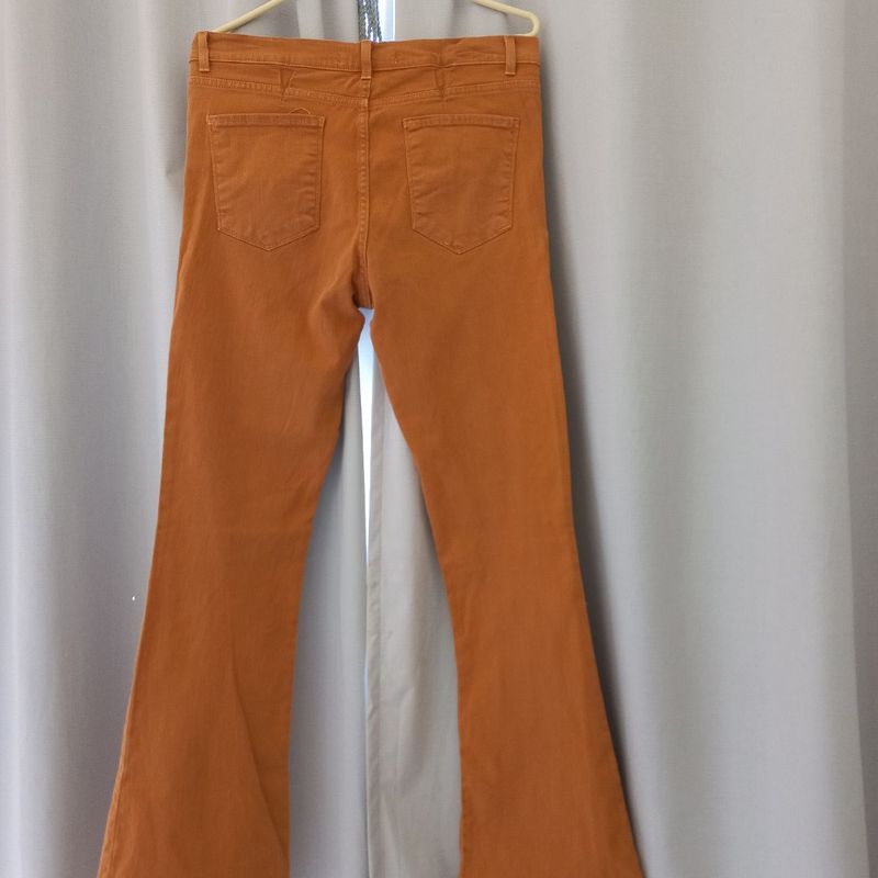 Calça jeans store cor mostarda feminina