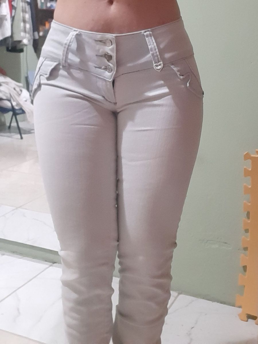 calça jeans feminina cos medio