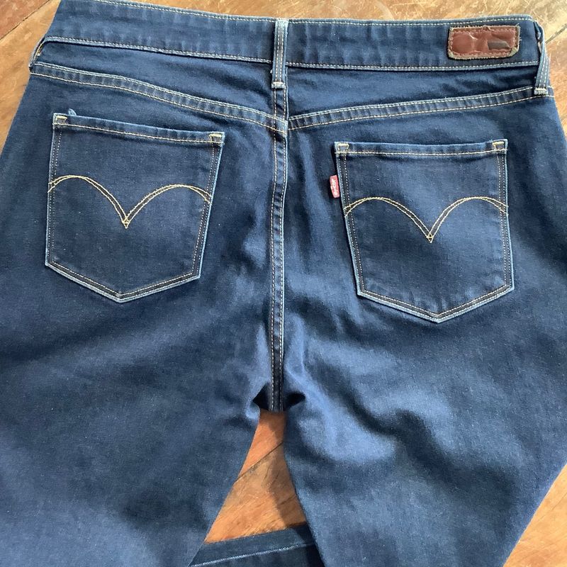 Calça levi's hot sale demi curve