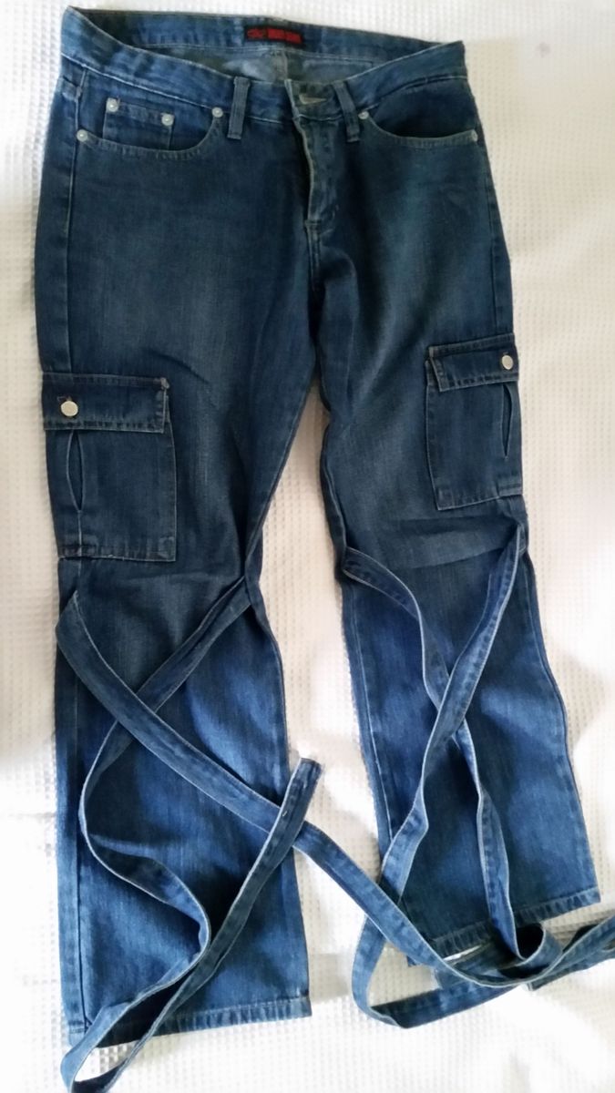 calça jeans de amarrar na frente