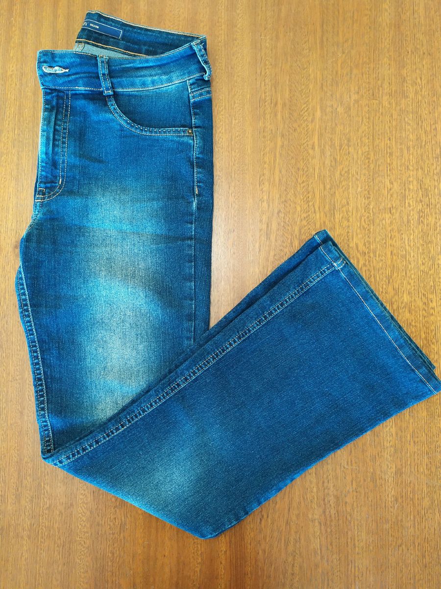 jeans com poliester e elastano