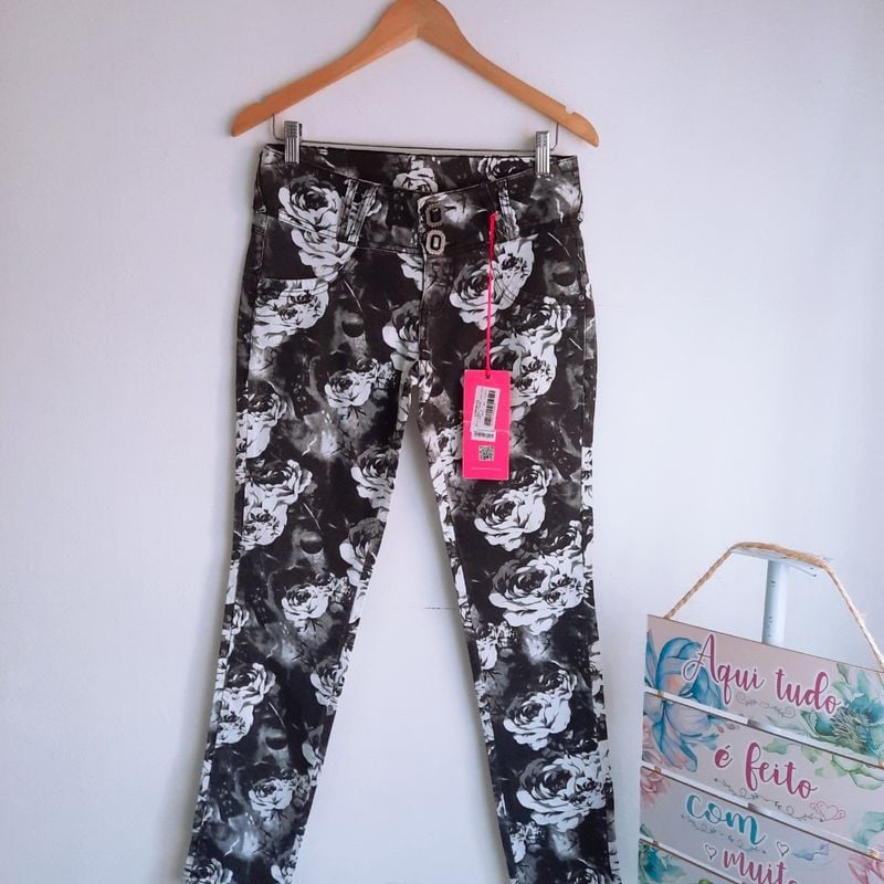 Calça jeans 2024 estampada floral