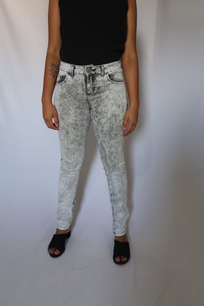 calça jeans feminina marisa