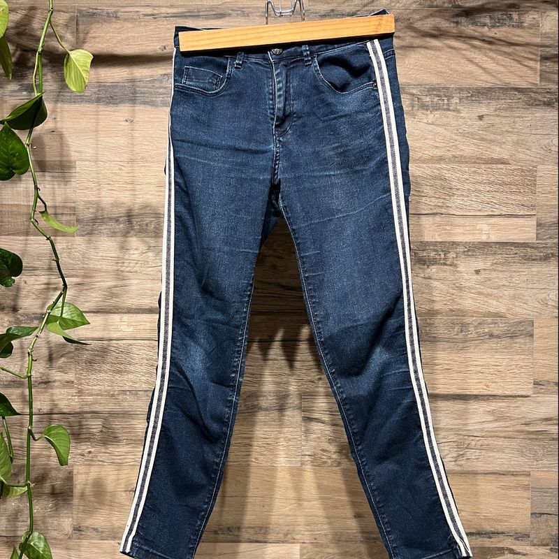 Calça jeans feminina com best sale faixa lateral