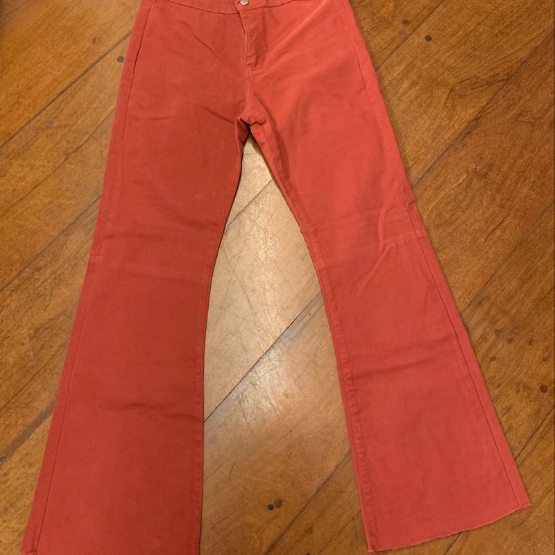 Calça flare 2024 cor terra