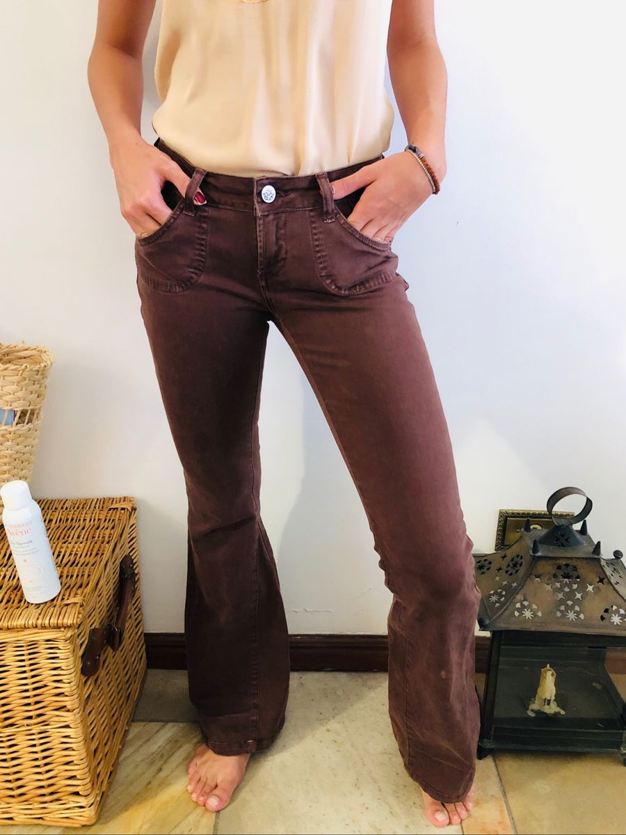 calça flare marrom jeans