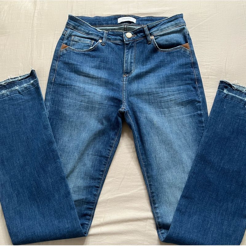 Calça Jeans Flare Zara Feminina Detalhe em Couro Zara Usado