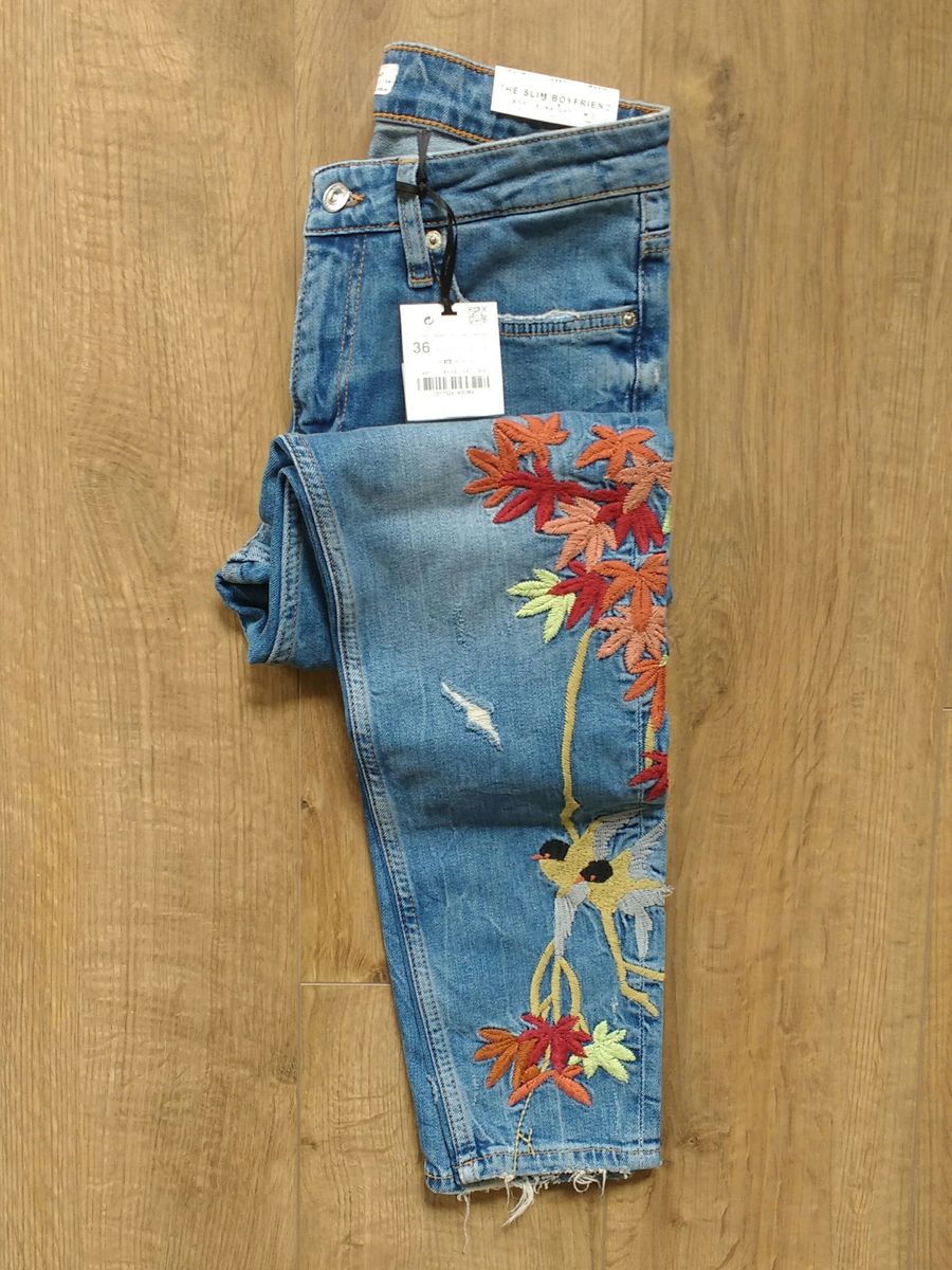 calça jeans bordada zara