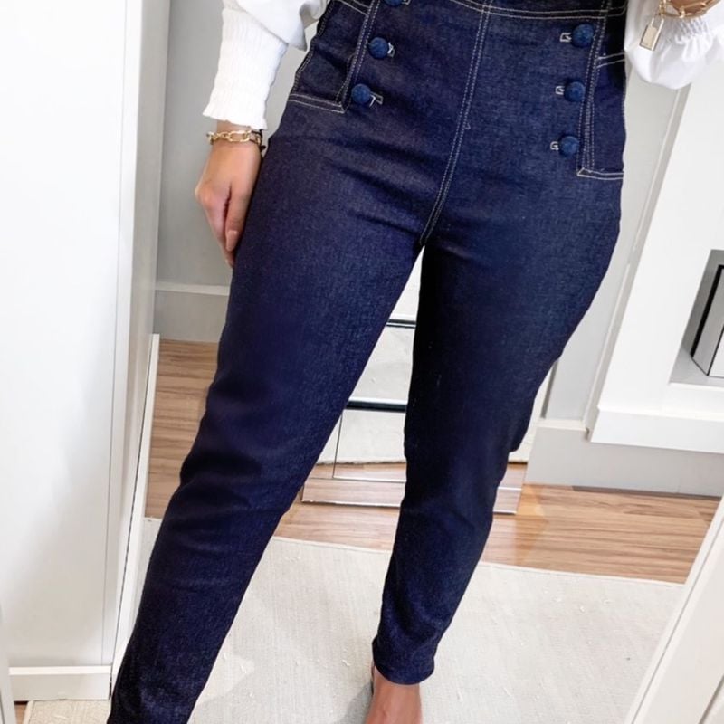 Calça jeans, com detalhe na cintura botão encapado - R$ 144.99, cor Azul  (cintura alta) #59398, compre agora