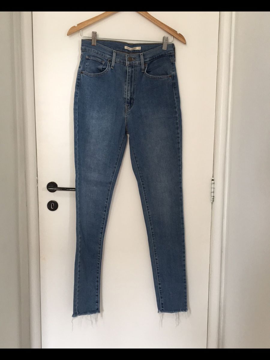 calça jeans cintura alta levis