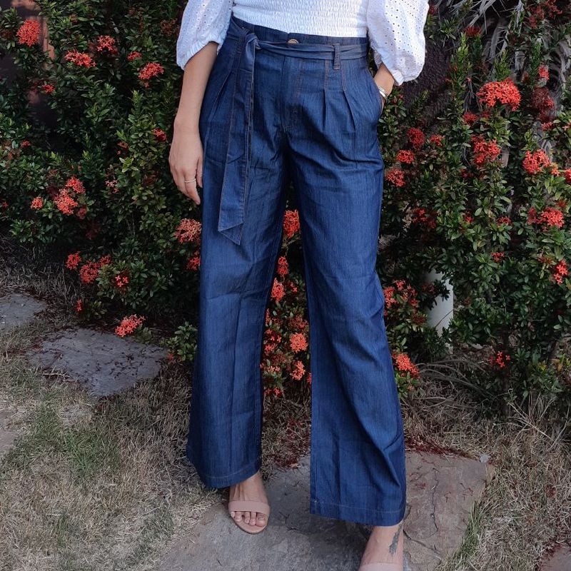 Calça Jeans Liocel, Modelo Pantalona, Tamanho 40, Nova com