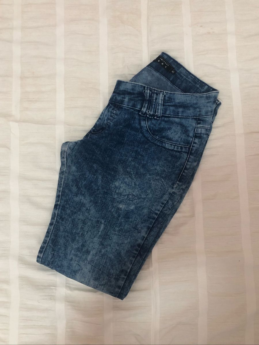 calça marmorizada