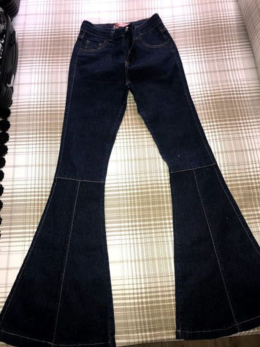 calça maxi flare jeans cintura alta