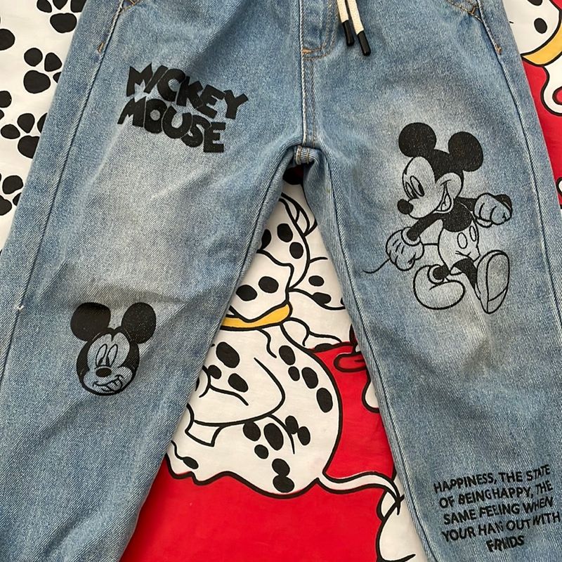 Calça jeans best sale mickey zara