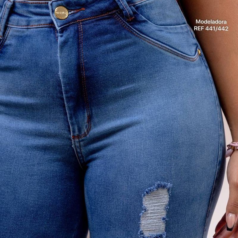 Calça Jeans Modeladora Rasgadinha