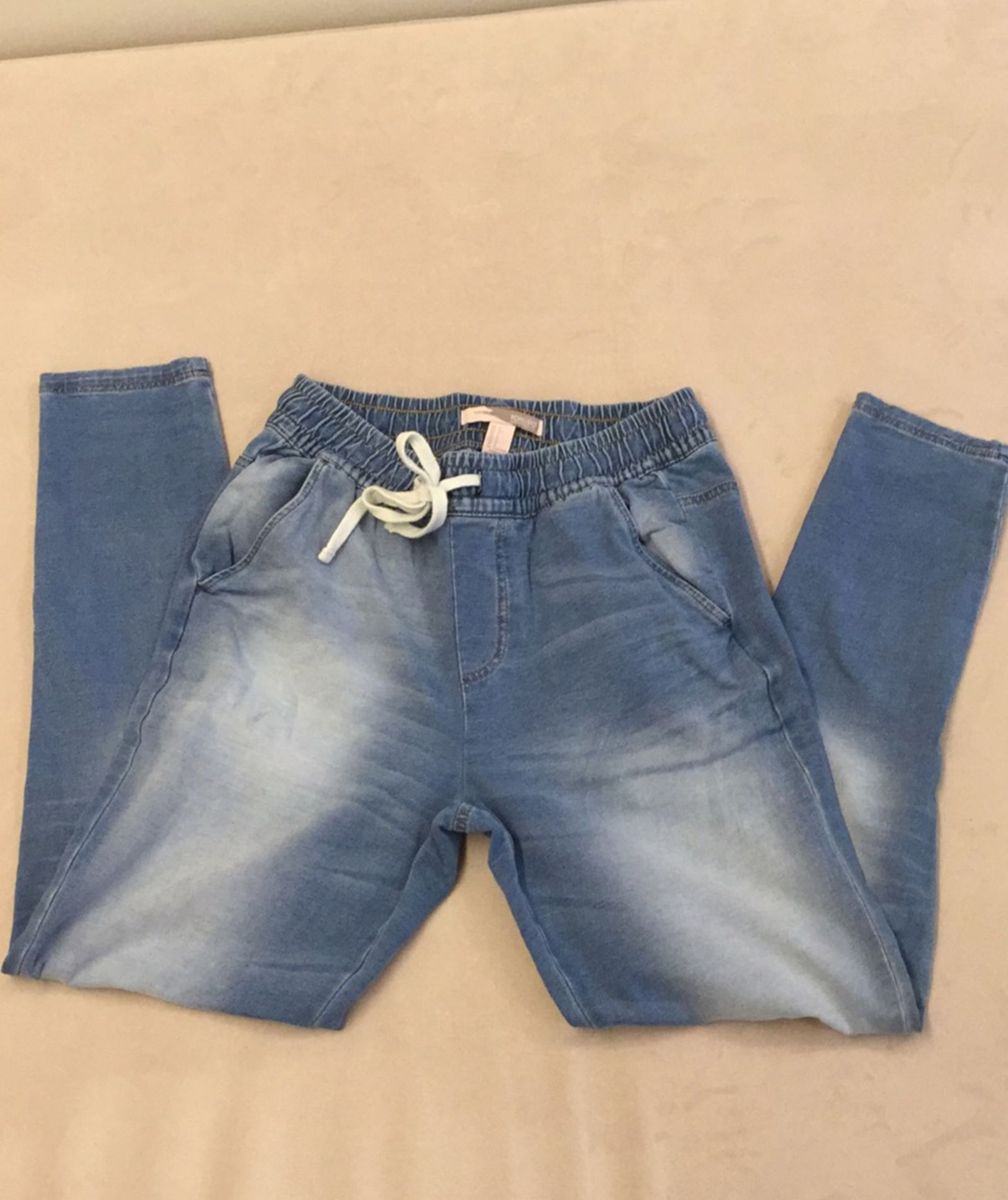 calça jeans mole