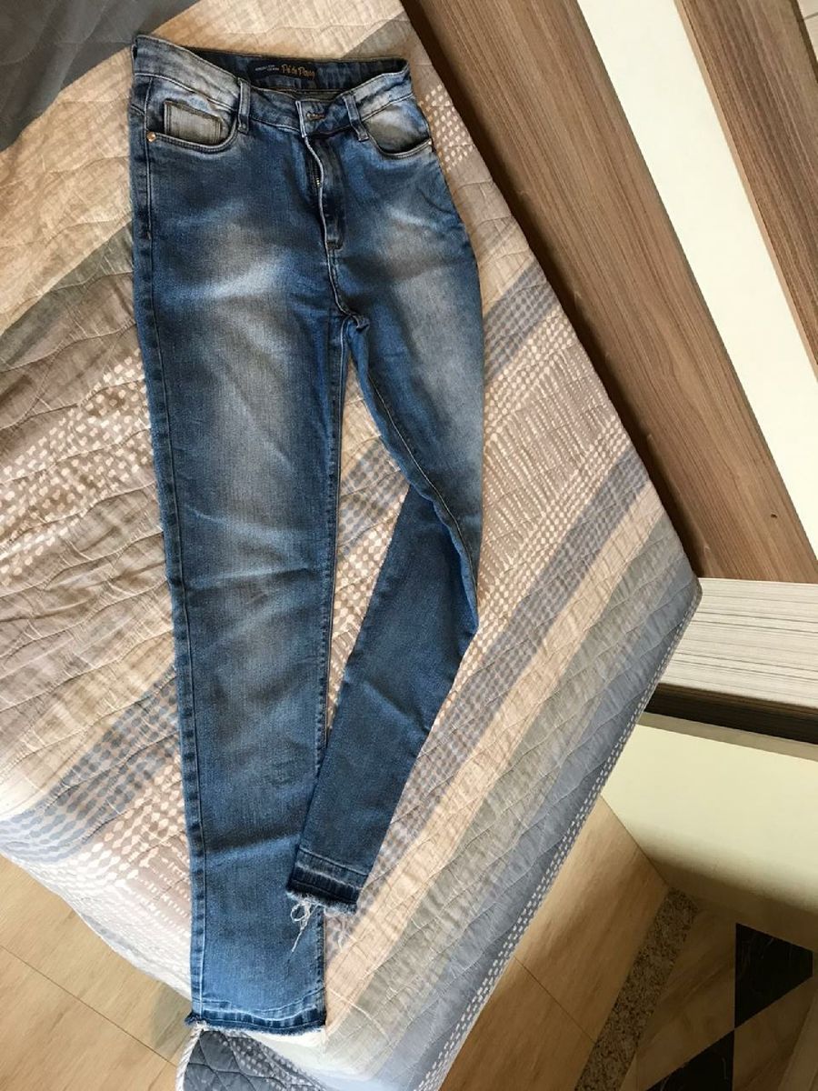 calça jeans colcci cory