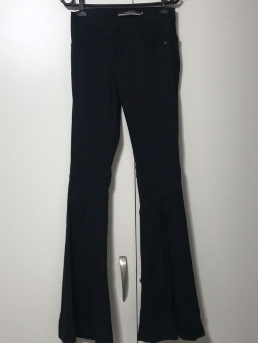 calça boca de sino lycra