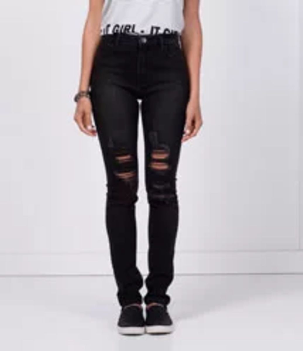 calça preta skinny cintura alta