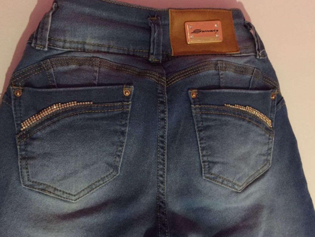 Calça jeans com enchimento 2024 removivel