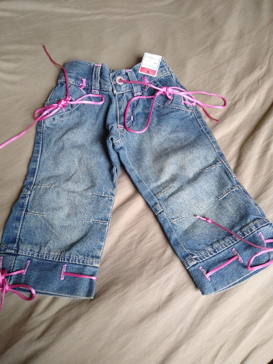 bee jeans roupas
