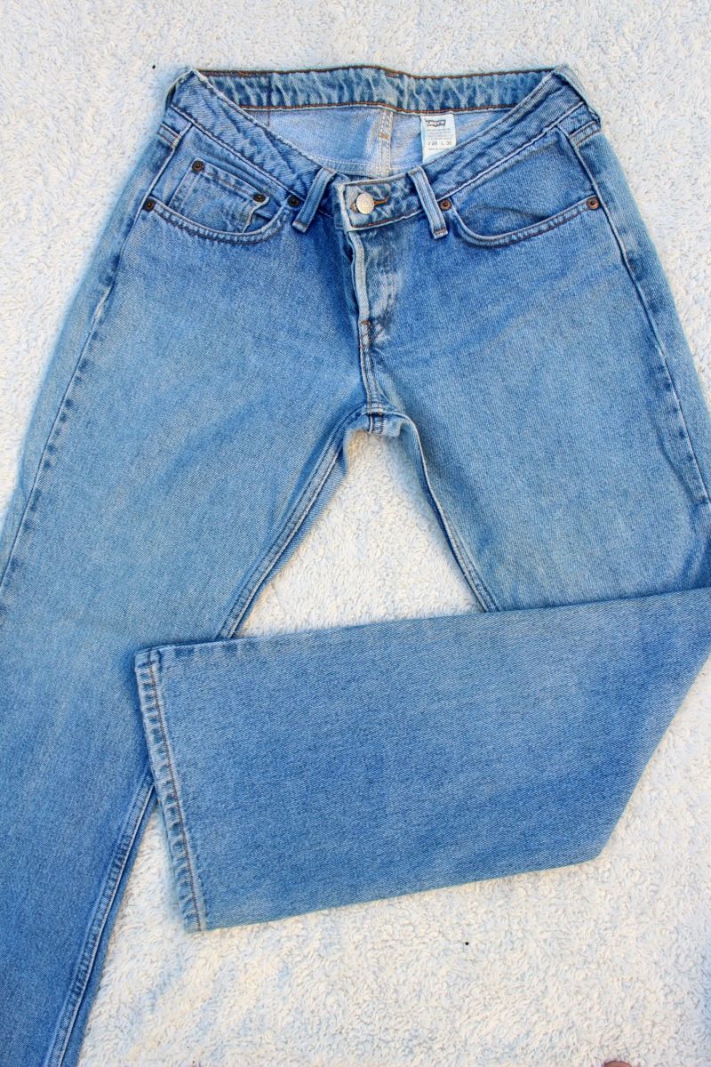 calça jeans vintage levis