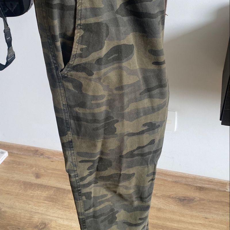 Calça jogger camuflada store renner