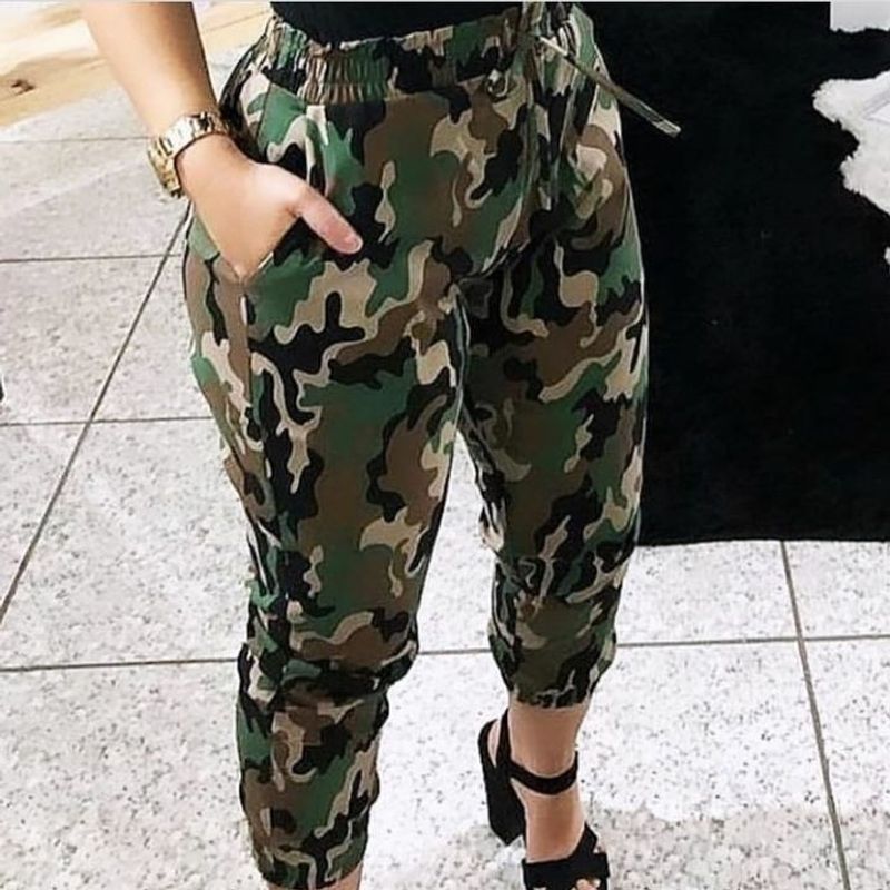 Calças store camufladas feminina