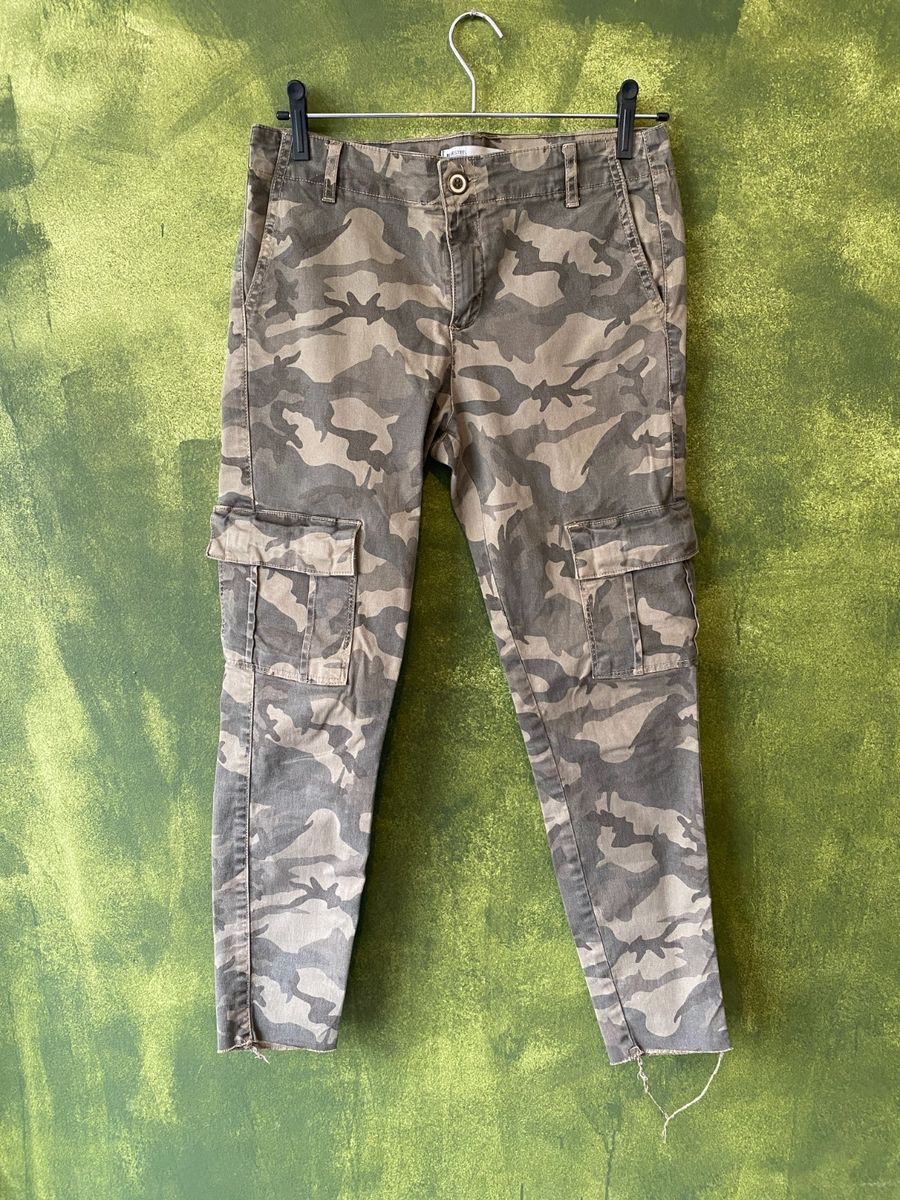 Calça jogger camuflada store renner