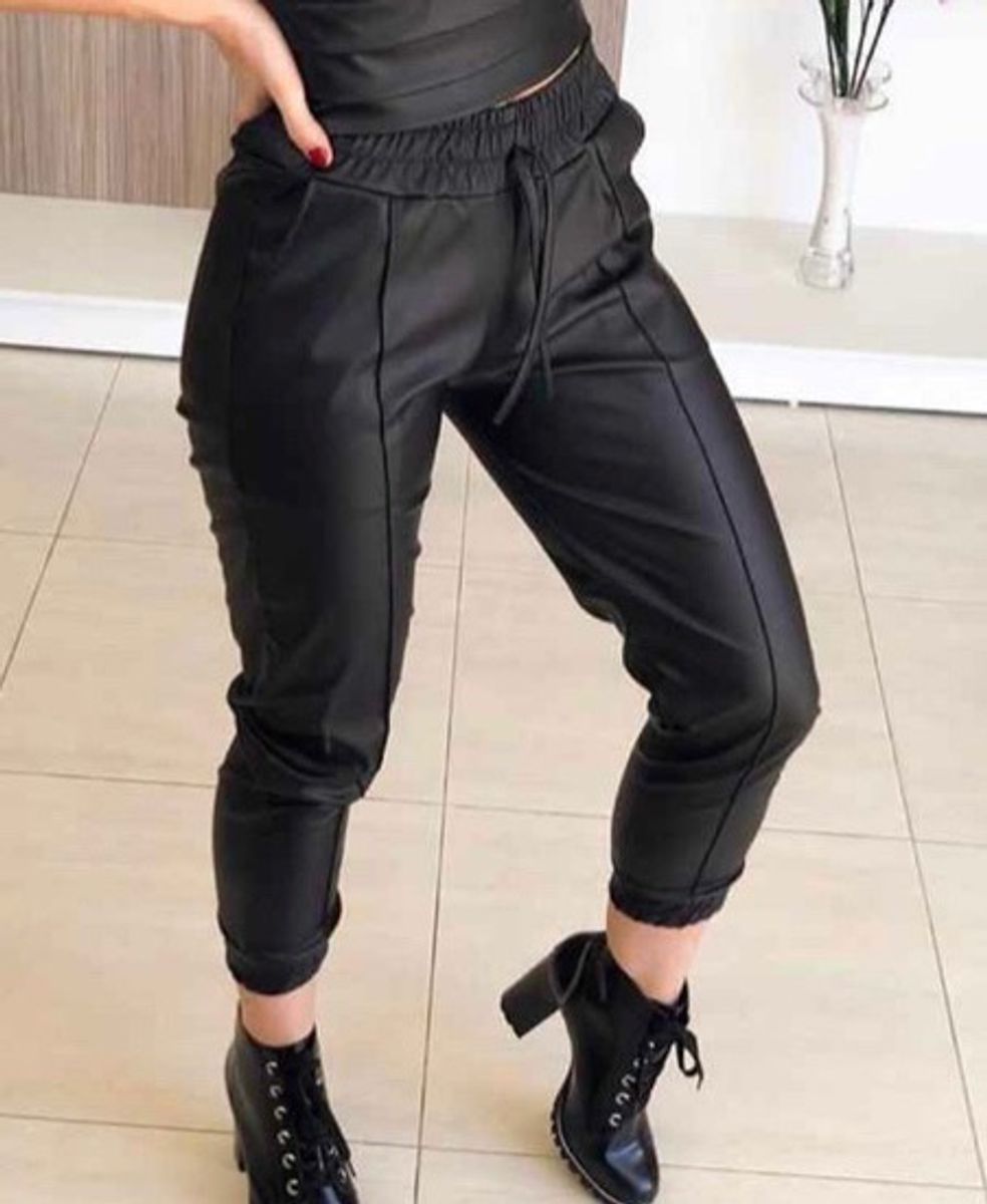 calça preta couro feminina