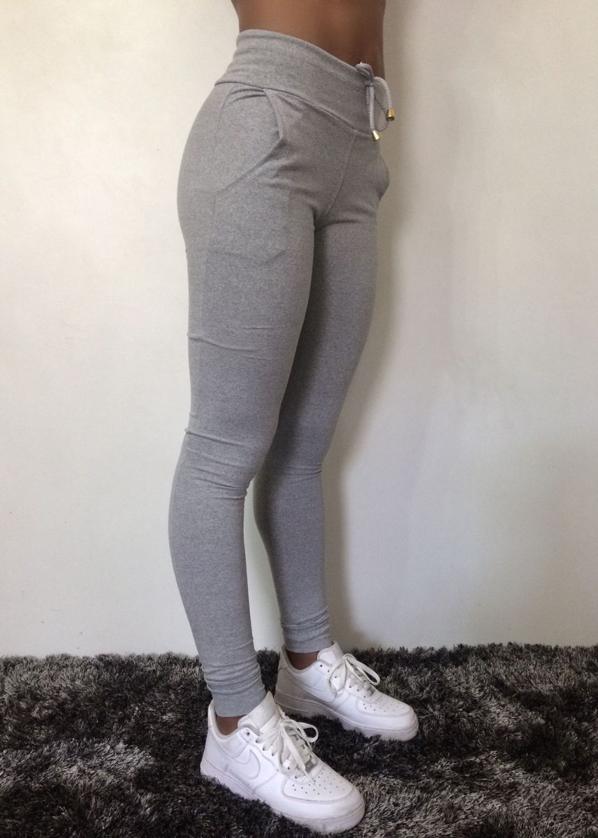 calça cinza feminina