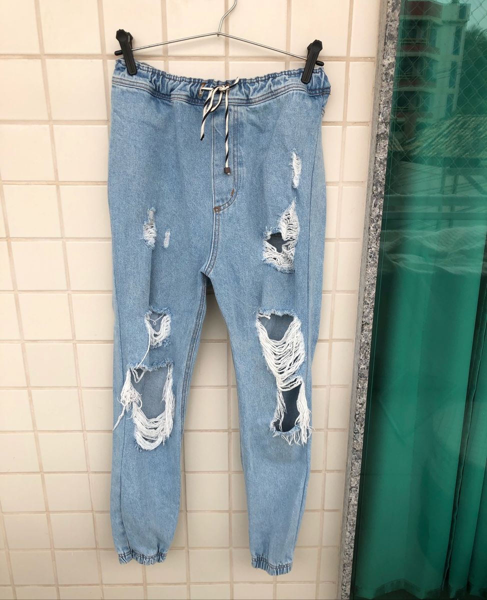 calça jogger destroyed feminina