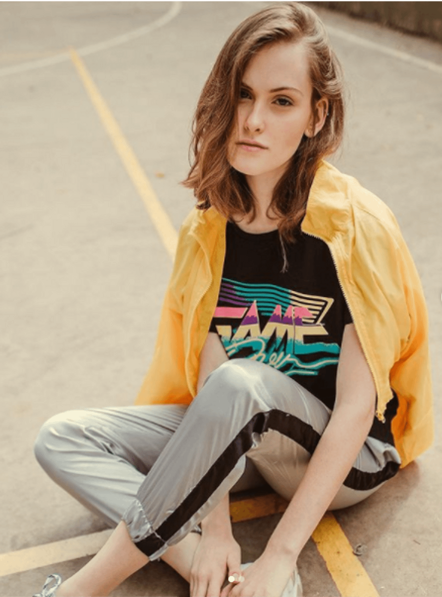 calça jogger prata